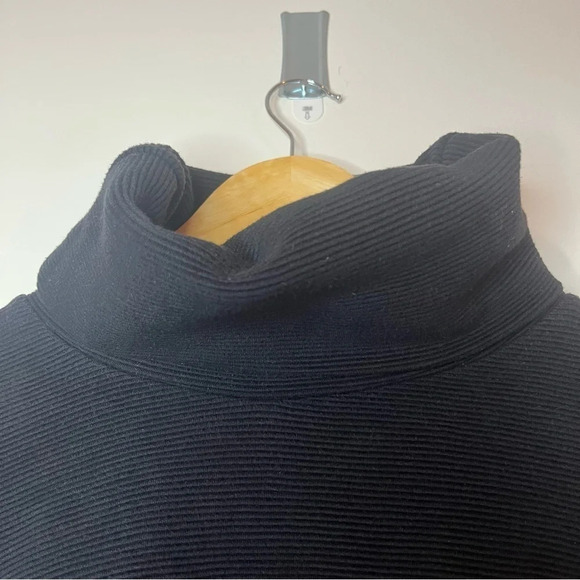 VARLEY Colina Black Ribbed Oversized Turtleneck Sweater - Picture 8 of 13